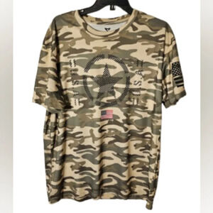Striker Camoflage USA Short Sleeve T-Shirt Men's Size XL *Flaw in description